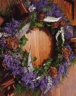 Wianek naturalny z kosodrzewiny, szyszek cedru i liści paproci stabilizowanej - Wianki Naturalne; wianek