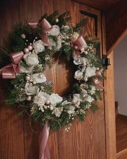 Wianek naturalny z kosodrzewiną i różą mydlaną - Wianki Naturalne; wianek